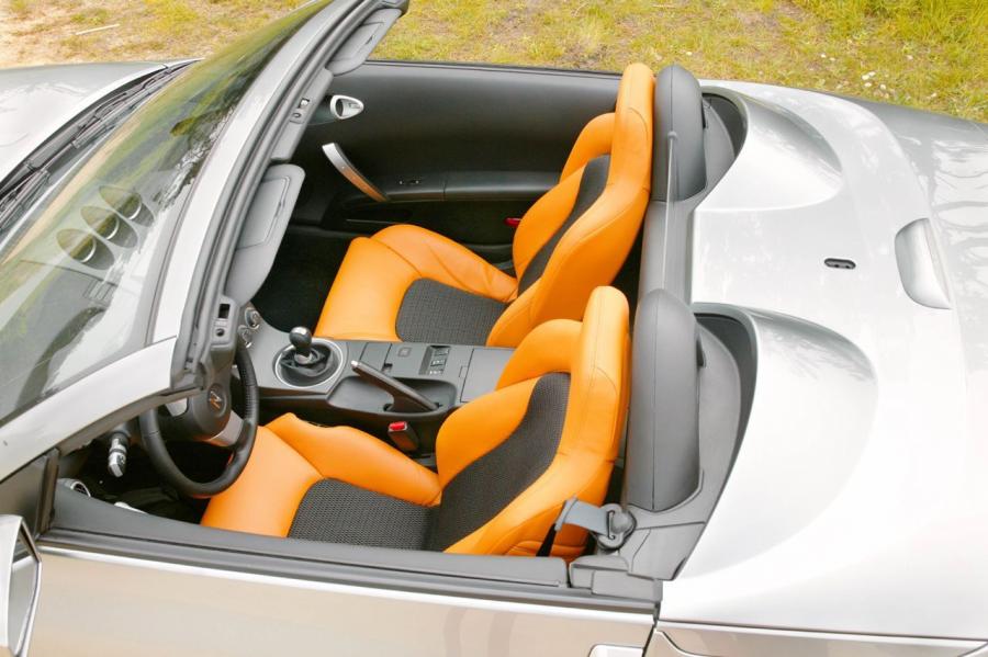  Nissan 350Z 2003 года  (фото 91 из 103)